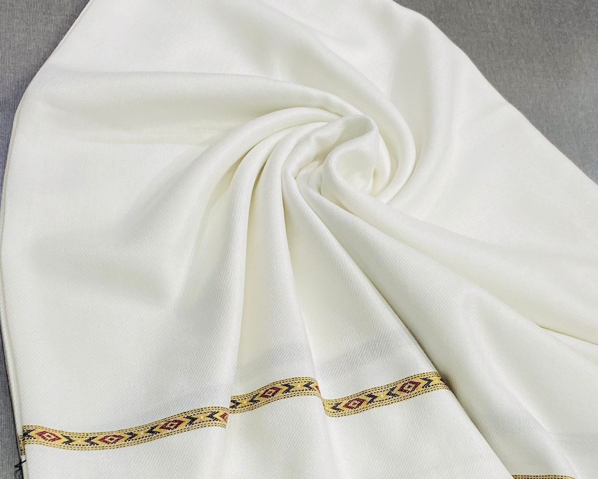 Dot Gull’s Premium Suti Wool Shawl